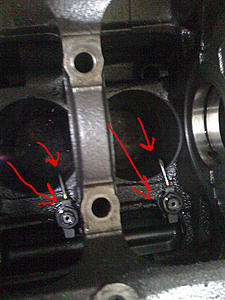 4g63  turbo block in Evo 8-piston_lubric_evo4g63timg_0121.jpg