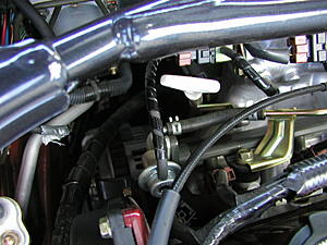Before I cut the vac line for the boost gauge-p1010001.jpg