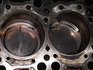 Cracked Piston #2..WTH?-crakt.jpg