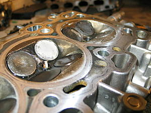 Cracked Piston #2..WTH?-150_5024.jpg