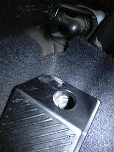 How do you remove the foot rest-photo-2.jpg