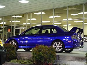 Looked at an Electric Blue Evo today at the dealership-8.jpg