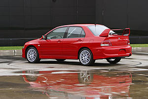 Full Evo Brochure From Mits!-red-evo-8-jdm-tails.jpg