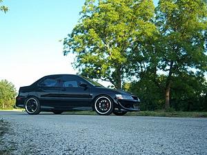 black on black evo-n1305420028_30026453_4684.jpg