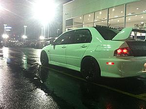 How hot is your EVO...Lets see your pics-outside.jpg