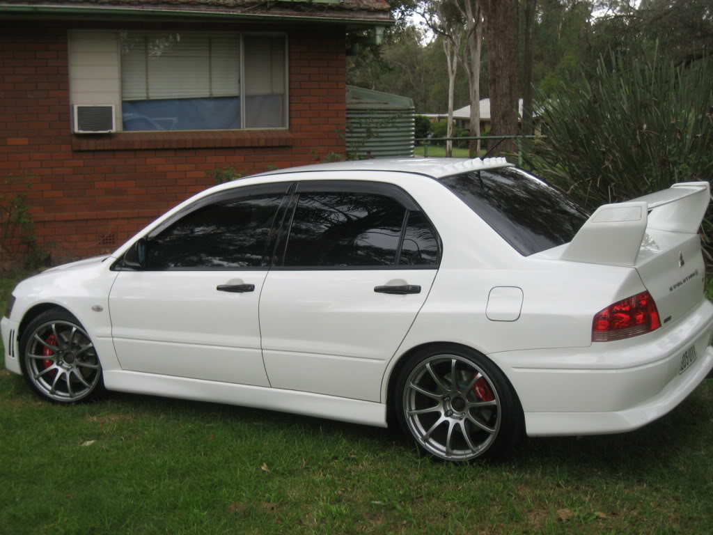 Name:  evo7rs004.jpg
Views: 0
Size:  122.6 KB