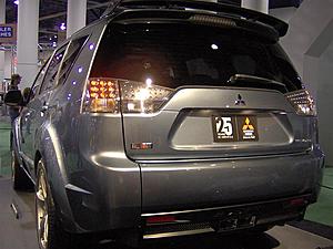 Some pics from SEMA '06-im000627-medium-.jpg