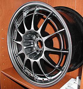 New Race Wheels esta aqui Enkei NT03+M-angle.jpg