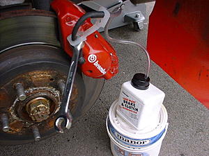 Brake fluid change-brakes0110.jpg