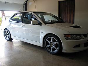 255/40-17 Fit on an EVO!! I didn't know. here are the pics-taz-s-02m.jpg