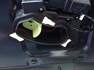 Rear seat shelf rattle from subwoofer-2012-08-30_16-45-28_774.jpg