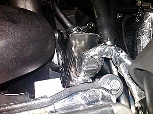 ETS Exhaust Manifold, causing plug to melt in engine compartment (and resolution)-img00055-20100121-1337.jpg