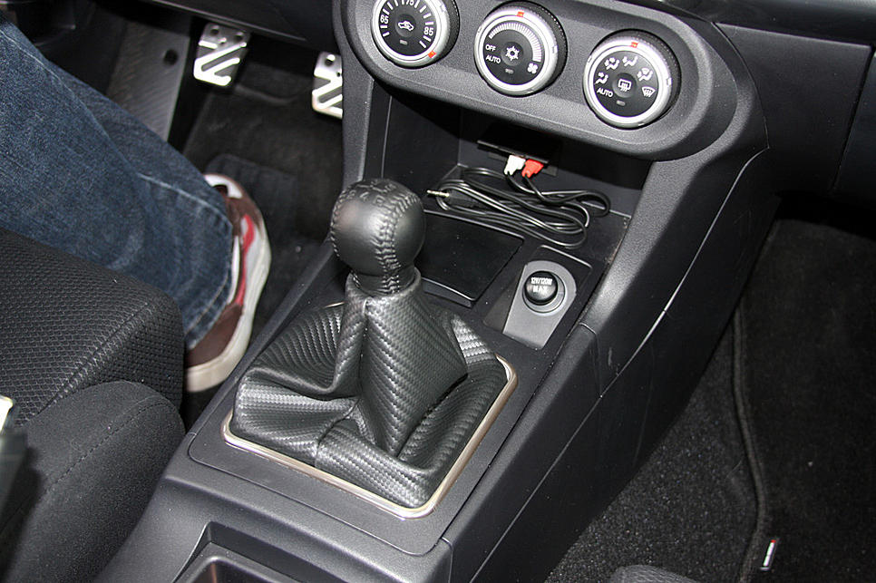 Homemade Carbon Fiber Look Shift Boot - EvolutionM - Mitsubishi Lancer and  Lancer Evolution Community