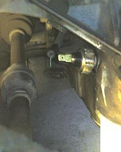 Oil light blinking on 02 Lancer-sensor4.jpg