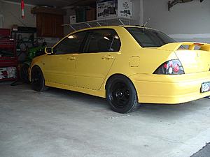 Black 16&quot; Rota Slipstreams on a Yellow OZ-dscf0003.jpg