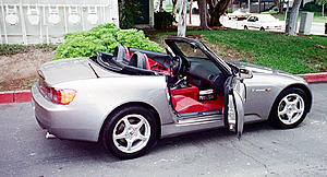 Any previous S2000 owners now driving an EVO?-s2000_opendoors.jpg