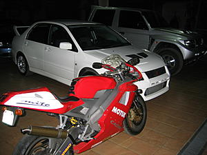 Look whats parked beside my EVO 7-102_0240.jpg