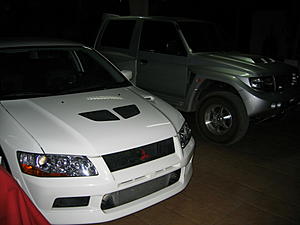 Look whats parked beside my EVO 7-102_0228.jpg