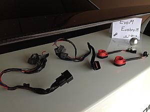 HID Wiring Harnesses, 9006 to D2S Adapters, 5-speed Mitshubishi Shift Knob-image.jpg