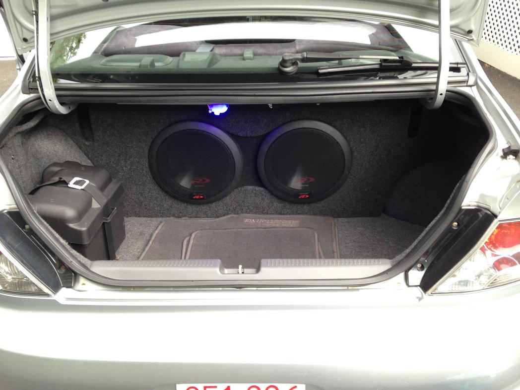 evo 8 subwoofer box