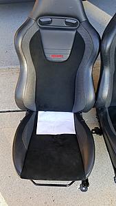 EVO 9 Stock Front Seats-20151107_151710.jpg