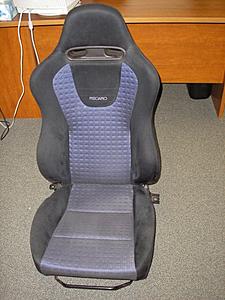 FS: Stock Evo Recaro Cloth Front Seats-p1010001_1.jpg