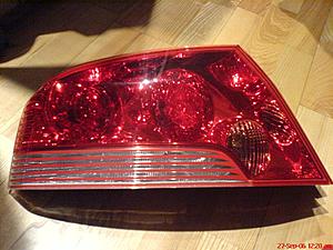 FS: Genuine Evo VII JDM Red Tail Lights-dsc00641.jpg