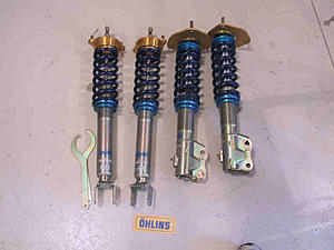 Giant Evo Part Out-ohlins.jpg