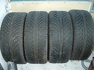 Michelin Pilot Sport A/S 245/40/17-tire-001.jpg