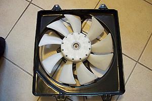 FS: Stock Radiator Fan-100_0677.jpg