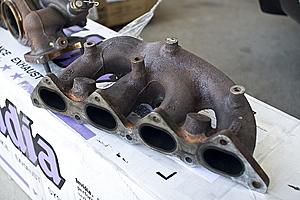 FS: stock exhaust manifold and hotside-exhmani1.jpg