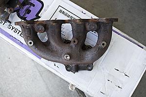 FS: stock exhaust manifold and hotside-exhmani2.jpg