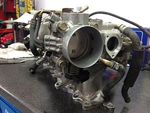 oem in manifold+throttle body-manifold3.jpg