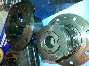 Clutch type rear limited slip differential carrier with bearings-20140423_005901.jpg